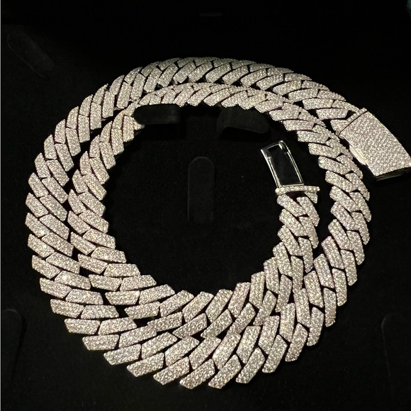Iced out Miami Cuban link chain 15mm pass diamond tester flawless moissanite - Picture 1 of 3